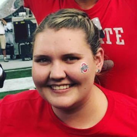 Meet your Posher, Kara - Picture 2 of 2